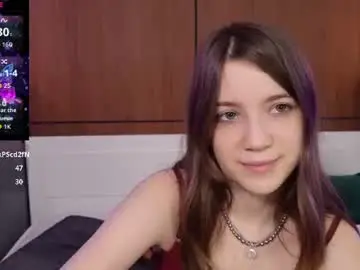 Chaturbate Live Sex Cam of sexy_me_bb