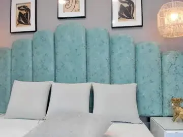 Chaturbate Sex Cam of little_vel
