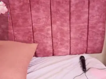 Chaturbate Live Sex Cam of lou_22_