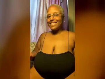 Chaturbate Live Porn of naomigiirl6