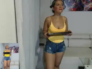 Chaturbate Free Porn Cam of tinymilf_
