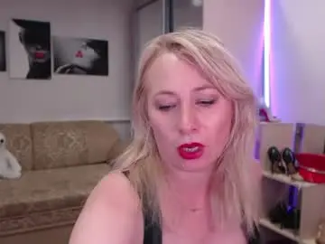 Chaturbate Adult Video Chat of mistress_milfa