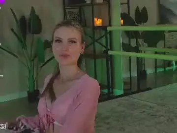 Chaturbate Free Live Porn of yungtessa