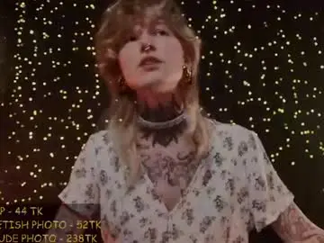 Chaturbate Live Porn of littlespacemouse