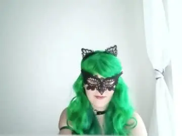 Chaturbate Live Sex Cam of nikkihotgirl