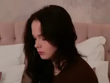 Chaturbate Live Sex Cam of nikaflowers
