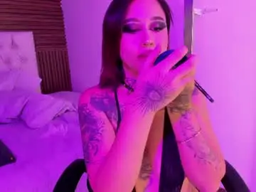 Chaturbate Live Porn of emilymora1_