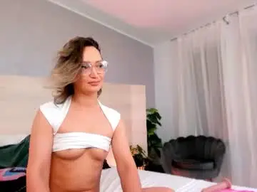 Chaturbate Free Porn Cam of charming_annye