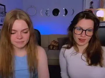 Chaturbate Live Porn of helli_belli
