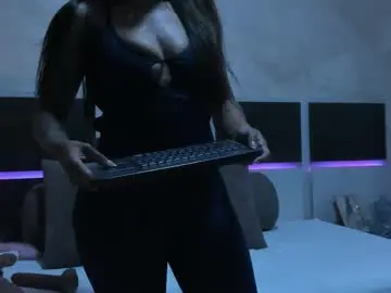 Chaturbate Best live sex cam show of natalia_cruzz