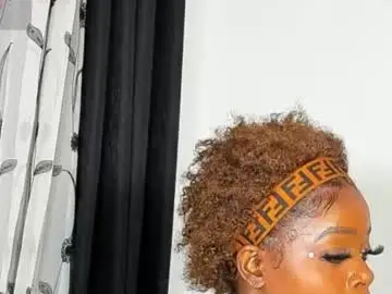 Chaturbate Live Sex Cam of dip_chocolate