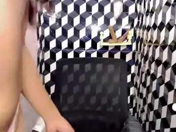 Chaturbate Live Sex Cam of pinay_cristine