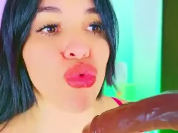 Chaturbate Free Porn Cam of charlootteevans