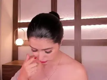 Chaturbate Free Live Porn of adhara_black01