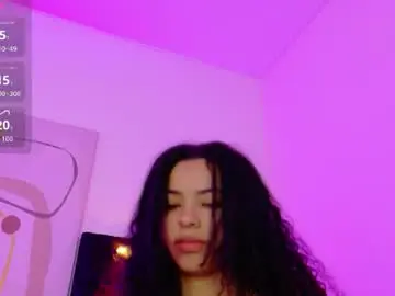 Chaturbate Nude Webcam of playfuljust_18