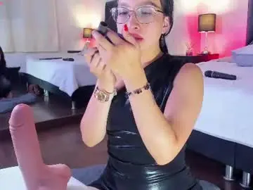 Chaturbate Nude Webcam of iris_bells