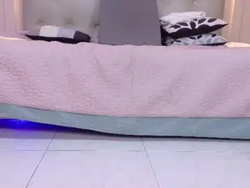 Chaturbate Watch Live Sex Cams of chloerossee