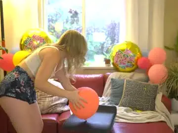Chaturbate Adult Video Chat of leahsunshine