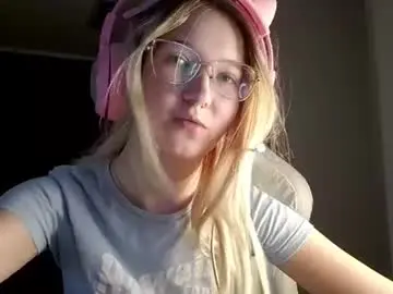 Chaturbate Free Porn Cam of elizsnelson