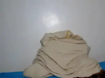 Chaturbate Live Sex Cam of queen_asha