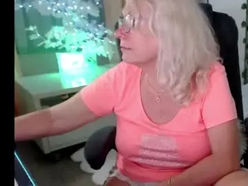 Chaturbate Best live sex cam show of ghertrudequeen