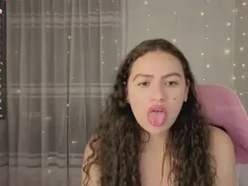 Chaturbate Live Sex of lilyrose1_