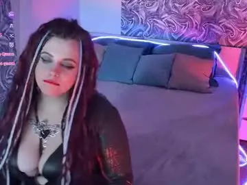 Chaturbate Nude Webcam of maya_mils
