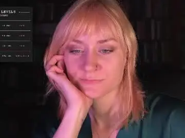 Chaturbate Live Sex Cam of retromarie