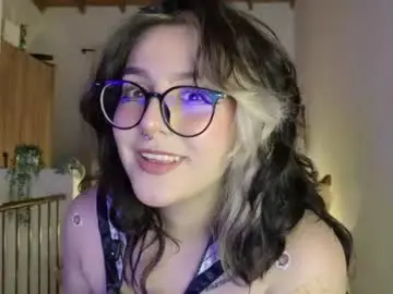 Chaturbate Sex Chat of hazelbrownn23