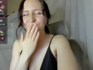 Chaturbate Adult Video Chat of iris_crispy