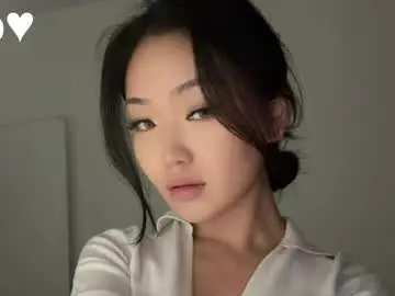 Chaturbate Live Sex Cam of elegant_vibes