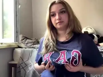 Chaturbate Live Porn of mia_livy