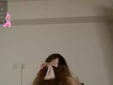 Chaturbate Live Sex Cam of candyliciousss