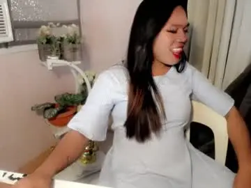 Chaturbate Best live sex cam show of bella_ngo
