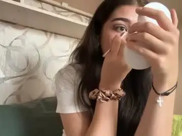 Chaturbate Free Live Porn of skippywhirl