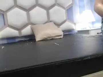 Chaturbate Live Sex of yvi_taylor