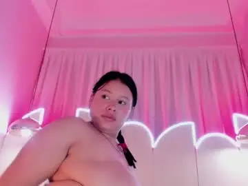 Chaturbate Live Sex Cam of alma_rivers