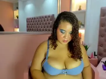Chaturbate Live Sex Cam of bella_rouge0