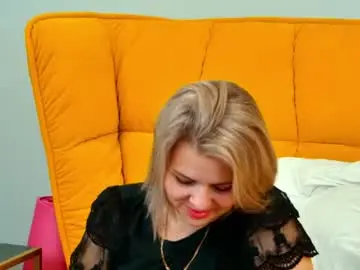 Chaturbate Free Live Porn of adeleravelle