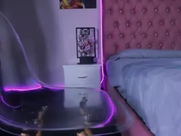 Chaturbate Live Sex Cam of vanillaflo
