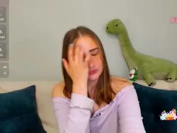 Chaturbate Live Sex Cam of millibrooksss