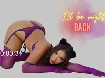 Chaturbate Live Porn of mia_lacy