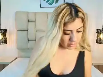 Chaturbate Sex Cam of sarablonde_t
