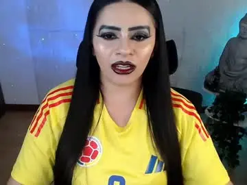 Chaturbate Free Live Porn of emili_evans_
