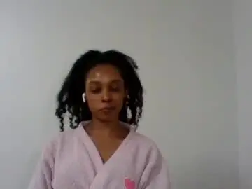 Chaturbate Live Sex Cam of mystick_whisper