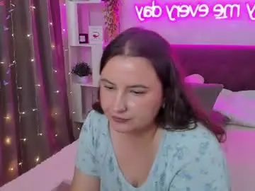 Chaturbate Live Sex Cam of katyaneilson