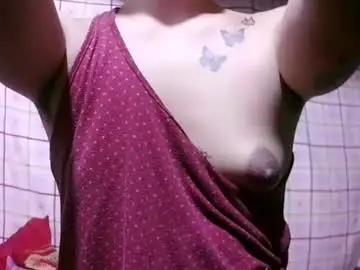 Chaturbate Free Porn Cam of pinay_janella10