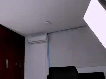 Chaturbate Sex Cam of crytalqueen_