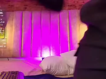 Chaturbate Watch Live Sex Cams of cristal__dream