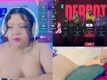 Chaturbate Live Sex Cam of crystal_velvet01